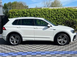 Volkswagen Tiguan R-LINE 4MOTION 2.0 TDI // HEADS- - Image 2
