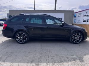 162 Skoda Octavia RS 2.0TDI DSG 4WD AUTO 184bhp - Image 3