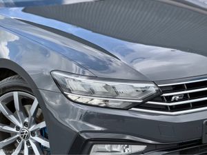 Volkswagen Passat 2.0 TDI R-LINE AUTO - Image 2
