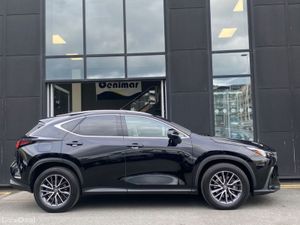Lexus NX Premium Auto PHEV - Image 4