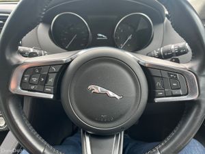 Jaguar F-Pace 20  2.0 D 180PS Chequered Flag Auto - Image 3