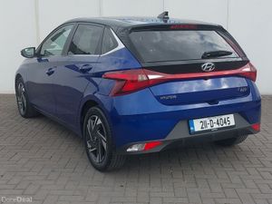 Hyundai i20 1.2 Launch Edition 2 Tone Roof - Image 3