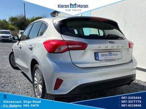 Ford Focus TITANIUM 120PS 5DR - Image 4