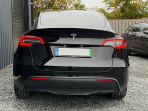 241 Tesla Model Y - Image 4
