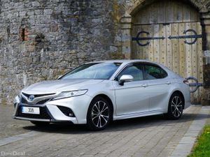 2019 Toyota Camry 2.5 WS Hybrid - Image 3