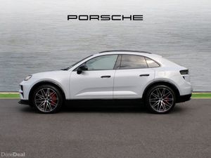 Porsche Macan Turbo - Image 4