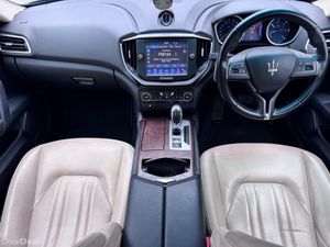 MASERATI GHIBLI DV6 4DR AUTO - Image 3