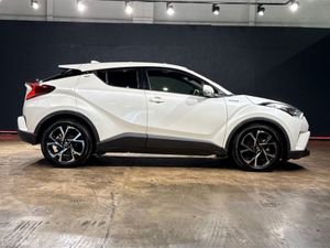 Toyota C-HR HYBRID 1.8 AUOMATIC G PACKAGE - BROWN - Image 3
