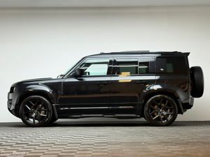 Land Rover Defender XS EDITION P400E 404HP AWD *PA - Image 4