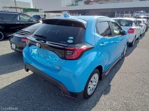 Toyota Yaris Hybrid - Image 3