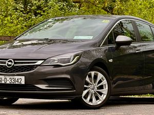 Opel Astra 2016 - Image 2