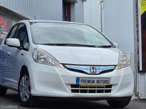 Honda Fit Hybrid Automatic - Image 2