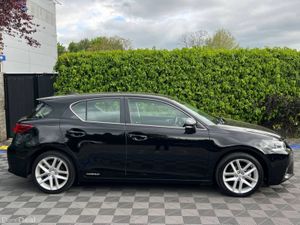 Lexus CT CT200h 1.8 HYBRID // SUEDE INTERIOR // RE - Image 2