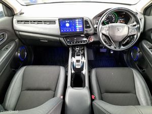 Honda Vezel Z SENSING HYBRID - Image 4