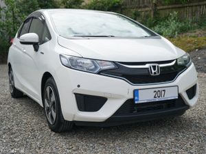 2017 Honda Fit Hybrid Automatic - Image 2