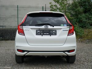 2018 Honda Fit Hybrid Automatic - Image 4
