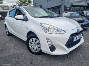Toyota Aqua  Hybrid  2016 - Image 2