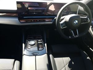 BMW 5-Series 530e M Sport - Image 4