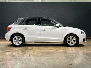 Audi A1 1.0 AUTOMATIC - FACTORY ALLOYS - TWO TONE - Image 3