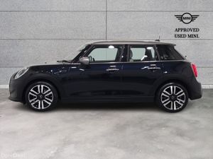 Mini Cooper 5-Door Cooper Exclusive - Image 4