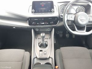 Nissan Qashqai 1.3 PET MILD HYBRID SV** €3000 SCRA - Image 4
