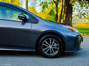2019 Toyota Prius 1.8 Petrol Hybrid Automatic - Image 4