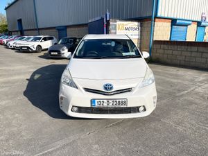 2013,Toyota Prius Alpha Hybrid  7 Seater Automatic - Image 2