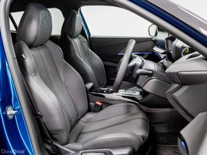 Peugeot 2008 E-GT 54kWh 155HP - Image 3