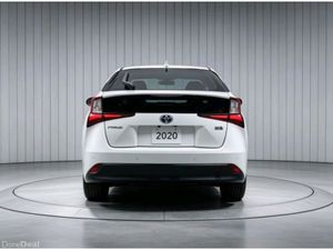 Toyota Prius HYBRID - Image 3