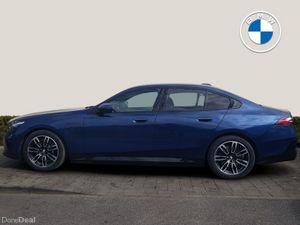 BMW 5-Series 530e M Sport - Image 3