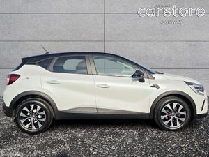 Renault Captur TCe 140 Auto Evolution - Image 2