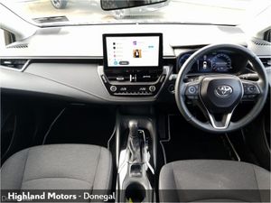 Toyota Corolla 1.8 Hybrid Luna Saloon - Image 2