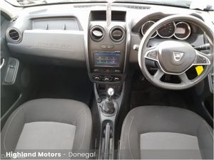 Dacia Duster 1.5 dCi 110 PRESTIGE - Image 2