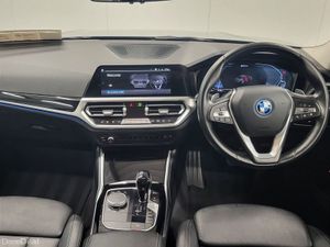 BMW 3-Series 330e Sport Pro Auto - Image 4