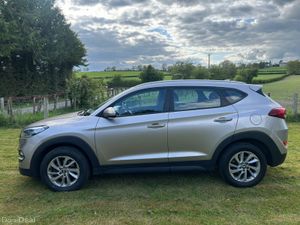 Hyundai Tucson 2015, one owner - Image 2
