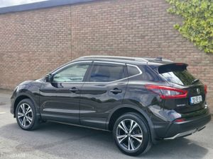 Nissan Qashqai SV PREMIUM DSL FINANCE AVAILABLE - Image 2