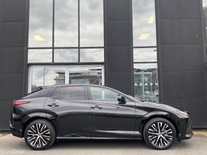 Lexus RZ RZ450e Premium Plus Takumi Edition Direct - Image 4