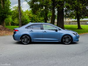 2019 Toyota Corolla 1.8 Petrol Hybrid Auto Luna Sp - Image 4