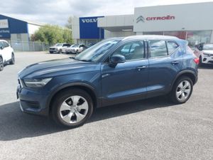 Volvo XC40 T2 MOMENTUM 5DR - Image 3