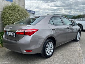 Toyota Corolla AURA 1.4 D4D DIESEL - Image 4