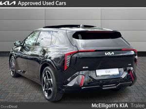 Kia EV4 Hatchback Gt LINE - Image 3