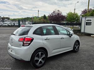 Citroen C3 1.2 MOON ROOF - ALLOYS  - AUTOMATIC - S - Image 4