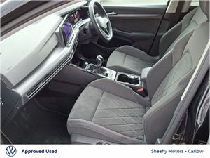 Volkswagen Golf 2.0TDI STYLE 5DR - Image 4