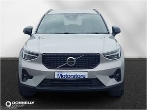 Volvo XC40 Estate Plus - Image 4