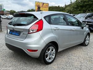 2013 Ford Fiesta ZETEC 1.0 PETROL - Image 3