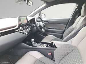 Toyota C-HR 1.8 HYBRID SOL - Image 3
