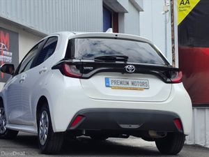 Toyota Yaris Automatic - Image 4