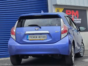 Toyota Aqua Hybrid - Image 3
