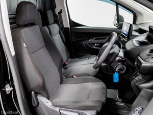 Peugeot Partner Pro Plus 1.5 Diesel 100HP LWB - Image 3