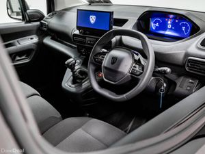 Peugeot Partner Pro Plus 1.5 Diesel 100HP LWB - Image 2